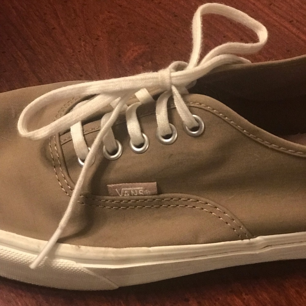 Vans - Picture 4 of 4